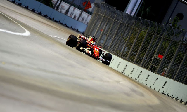 GP Σιγκαπούρης: Στην pole o Vettel - Φωτογραφία 1