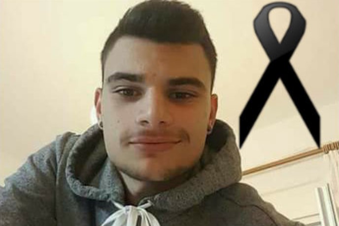 Νεκρός σε τροχαίο ο 17χρονος ποδοσφαιριστής του Αχαρναϊκού Γιώργος Πρίντεζης - Φωτογραφία 1