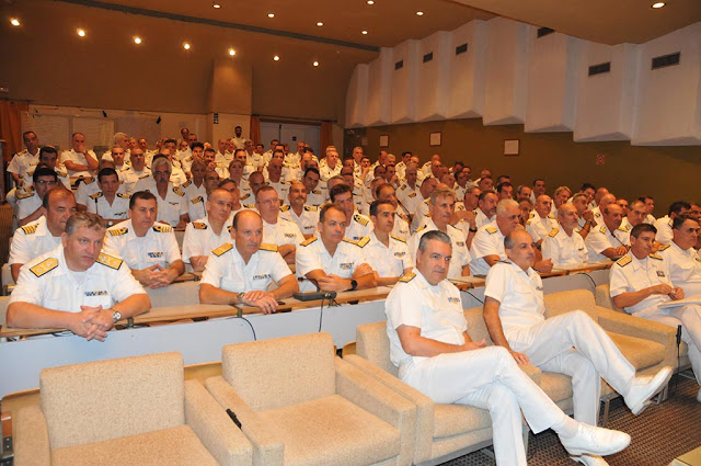 Ομιλία Αρχηγού ΓΕΝ σε Προσωπικό του Πολεμικού Ναυτικού - Φωτογραφία 3