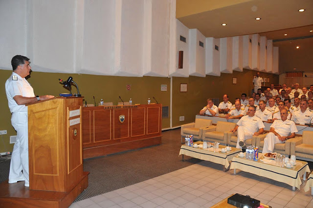 Ομιλία Αρχηγού ΓΕΝ σε Προσωπικό του Πολεμικού Ναυτικού - Φωτογραφία 6