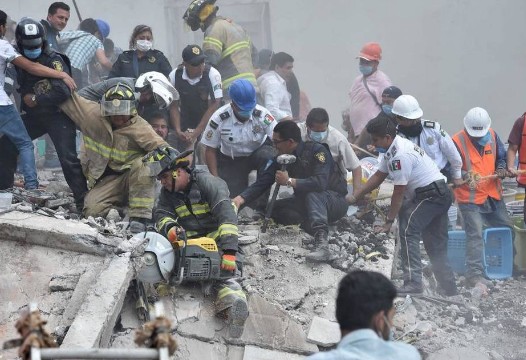 Φονικός σεισμός ισοπέδωσε το Μεξικό: Ξεπέρασαν τους 200 οι νεκροί – Συγκλονιστικές εικόνες - Φωτογραφία 16
