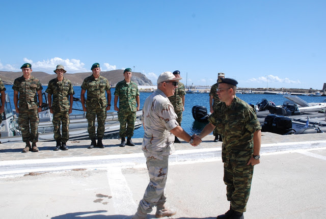 Επίσκεψη Αρχηγού ΓΕΕΘΑ σε Μονάδες Ενόπλων Δυνάμεων Ακριτικών Περιοχών - Φωτογραφία 4