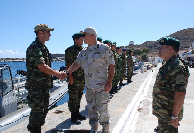Επίσκεψη Αρχηγού ΓΕΕΘΑ σε Μονάδες Ενόπλων Δυνάμεων Ακριτικών Περιοχών - Φωτογραφία 7