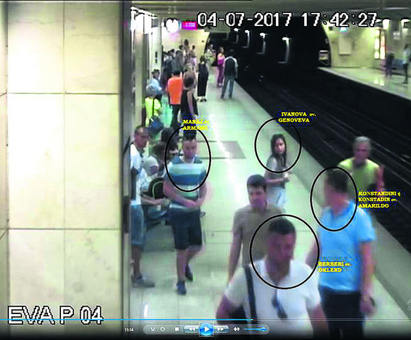 Αυτή είναι η συμμορία των πορτοφολάδων που δρούσε σε Μετρό και ΗΣΑΠ [Εικόνες] - Φωτογραφία 2