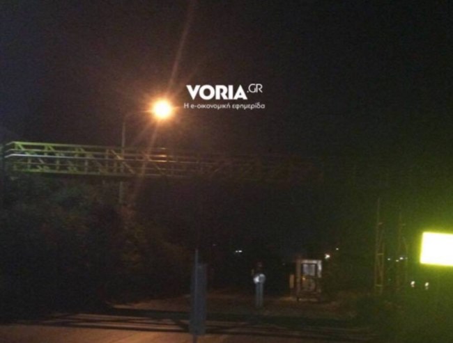 22χρονος κρεμάστηκε από γέφυρα στη Θεσσαλονίκη – Σοκάρουν οι εικόνες - Φωτογραφία 5