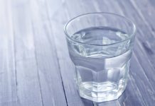 Εντοπίστε την αρνητική ενέργεια στο σπίτι σας με ένα και ΜΟΝΟ… ποτήρι νερό – ΒΙΝΤΕΟ - Φωτογραφία 1