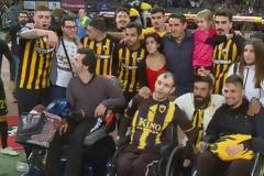 H κίνηση των παικτών της ΑΕΚ που συγκλόνισε - Δείτε τις απίστευτες εικόνες