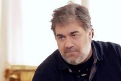 Αυτή είναι η σύντροφος του Δημήτρη Σταρόβα – Η σπάνια δημόσια εμφάνιση και οι φωτογραφίες (Photos)