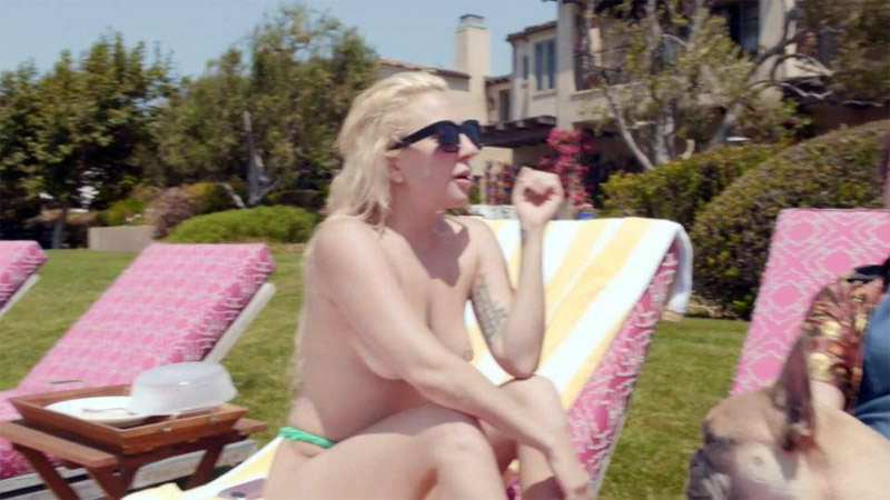 Η Lady Gaga έδωσε συνέντευξη σε ντοκιμαντέρ γυμνόστηθη (φωτο) - Φωτογραφία 3