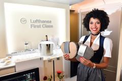 Στη Lufthansa θα φορούν παραδοσιακές βαυαρικές φορεσιές όλο το Oktoberfest