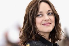 Η Marion Cotillard τα παίρνει όλα πολύ στα σοβαρά