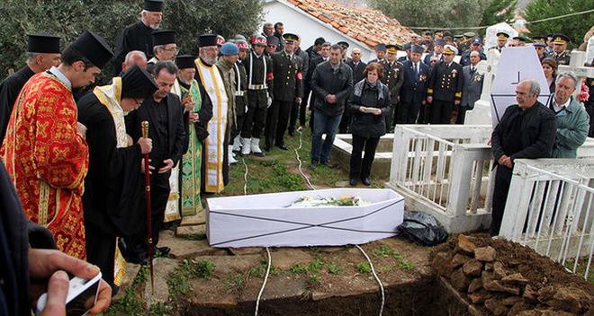 Έλληνας βετεράνος κηδεύεται με στρατιωτικές τιμές στην Τουρκία - Φωτογραφία 2