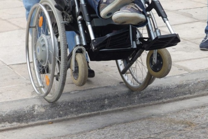 Χανιά: Κραυγή απόγνωσης από μητέρα ανάπηρου παιδιού, σε μια αφιλόξενη πόλη [photos] - Φωτογραφία 1