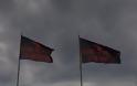 Άγιο Όρος – Σήκωσαν μαύρες σημαίες στην Ι.Μ. Δοχειαρίου που αναγράφουν: «Έξω οι Αντίχριστοι από το Άγιον Όρος» - Φωτογραφία 4