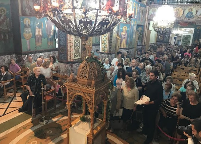 Στον Βυρωνα τα Ιερά Λειψάνα του Αγίου Ραφαήλ από την Μυτιλήνη - Φωτογραφία 3