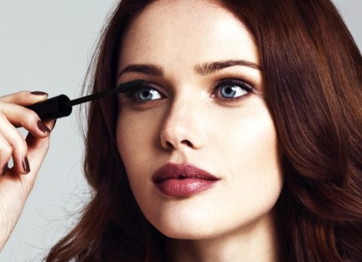 3 tips που δεν ήξερες για τέλειο μακιγιάζ ματιών από τον make up artist - Φωτογραφία 1
