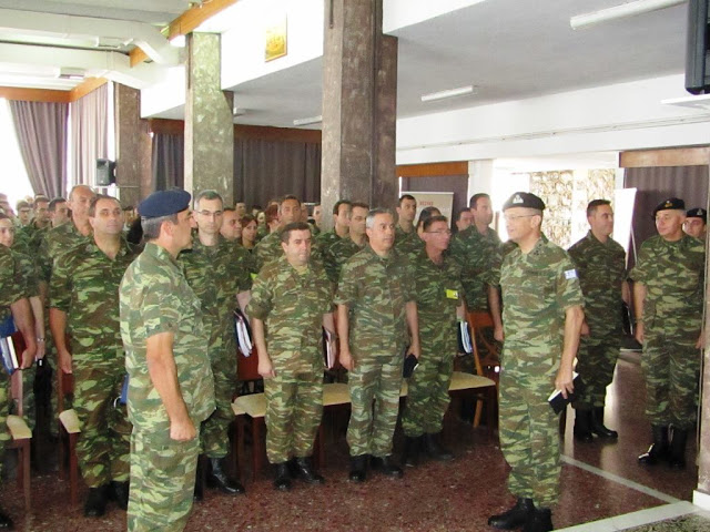 Επισκέψεις Αρχηγού ΓΕΣ σε Διευθύνσεις Όπλων του ΓΕΣ και σε Σχολές Εφαρμογής - Φωτογραφία 2