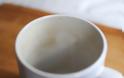 Πώς εξαφανίζονται οι λεκέδες από καφέ ή τσάι στα φλυτζάνια σας