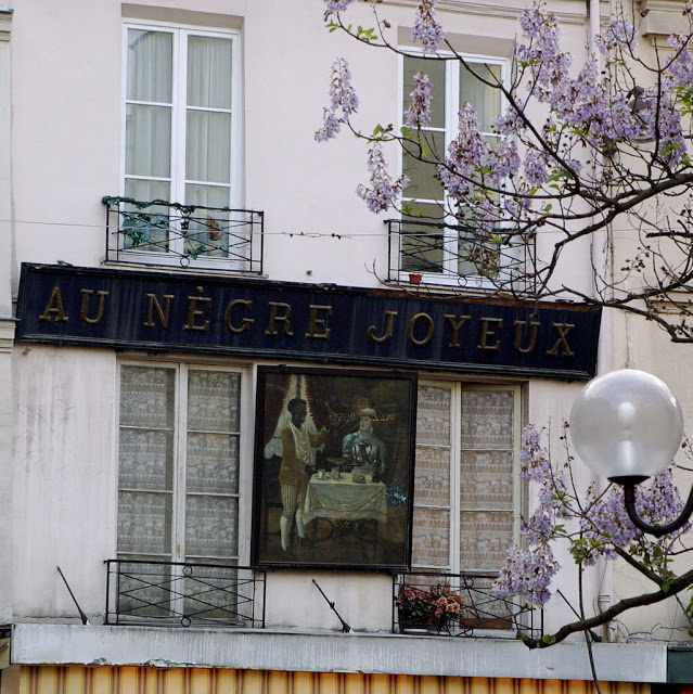 Η ιστορία πίσω από ξύλινη πινακίδα σοκολατοποιίας που διχάζει το Παρίσι [photos] - Φωτογραφία 3