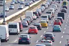 Ποιοι είναι οι τυχεροί που θα πληρώσουν μειωμένα τέλη κυκλοφορίας
