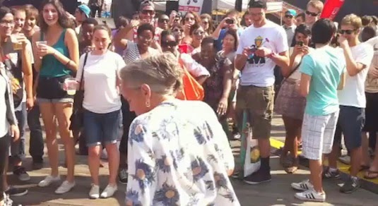 Γιαγιά εισβάλει σε διαγωνισμό χορού και αφήνει τον κόσμο με το στόμα ανοικτό! [video] - Φωτογραφία 1