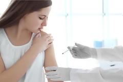 Το εμβόλιο της γρίπης θέλει… καλή διάθεση