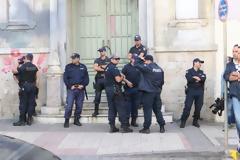 Στα Δικαστήρια οι απαγωγείς - Αποδοκιμασίες από τους συγκεντρωμένους [photos]