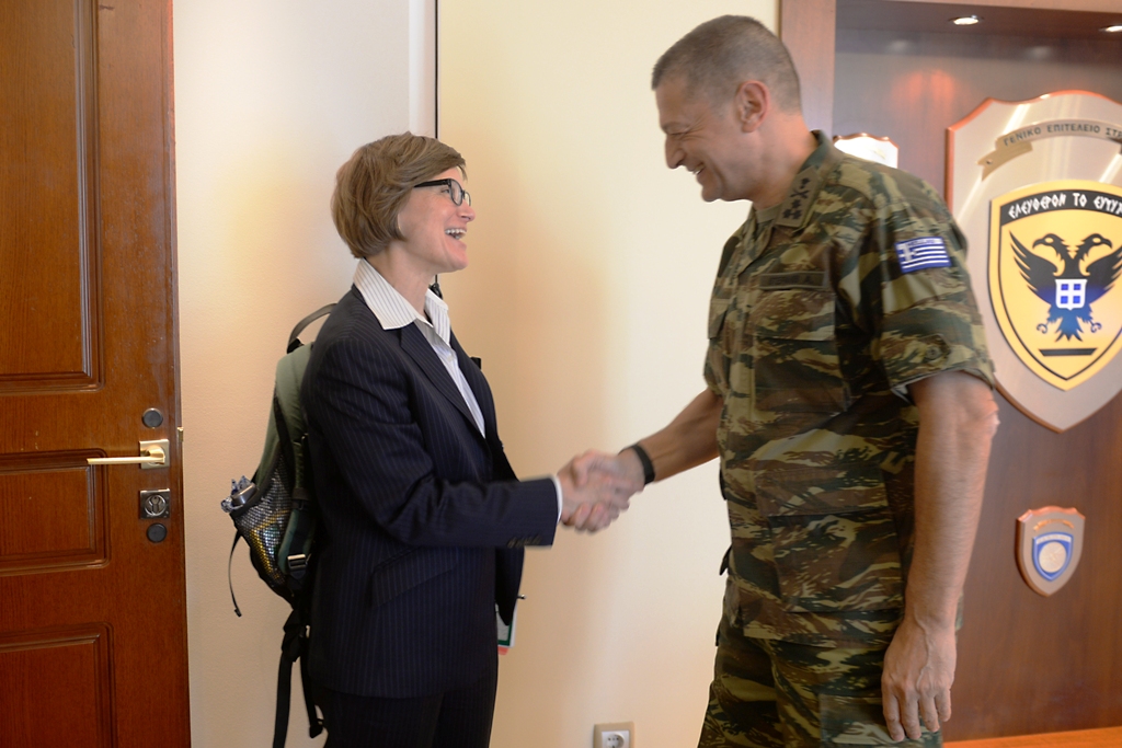 Επίσκεψη στο ΓΕΣ της Αναπληρώτριας Υπουργού του Στρατού των ΗΠΑ (15 ΦΩΤΟ) - Φωτογραφία 2