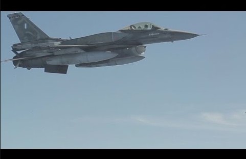 Θρίλερ με F-16 στην άσκηση Παρμενίων - Διέκοψε σύσκεψη ο Καμμένο - Φωτογραφία 1