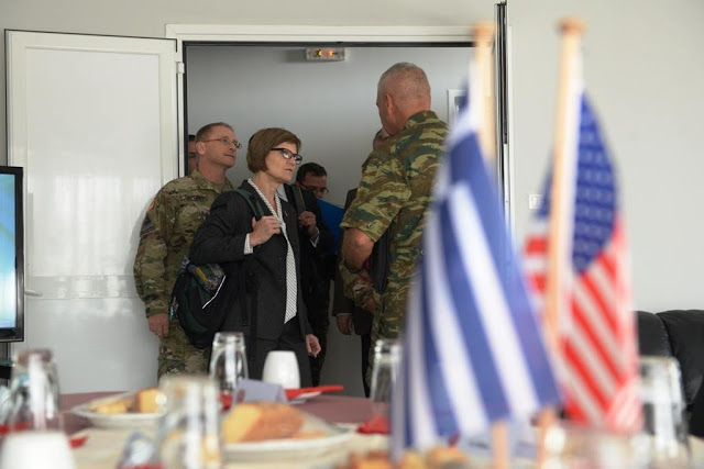 Επίσκεψη στο ΓΕΣ της Αναπληρώτριας Υπουργού του Στρατού των ΗΠΑ - Φωτογραφία 14