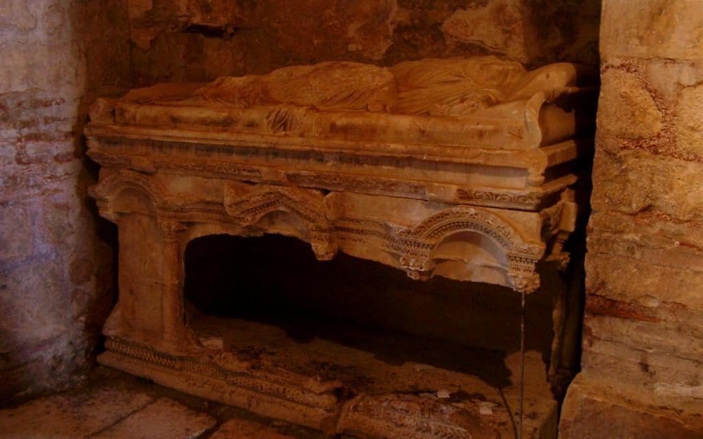 Τούρκοι αρχαιολόγοι ισχυρίζονται ότι ανακάλυψαν τον τάφο του Αγίου Νικολάου - Φωτογραφία 2