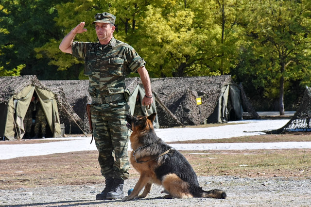 Επίσκεψη Αρχηγού ΓΕΣ στην Περιοχή Ευθύνης της 9ης Μηχανοποιημένης Ταξιαρχίας Πεζικού - Φωτογραφία 10