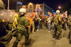 «Ξύλο» και χημικά πριν την ομιλία Τσίπρα στη Θεσσαλονίκη- Ένας τραυματίας (ΕΙΚΟΝΕΣ- ΒΙΝΤΕΟ)