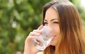 Το άφθονο νερό μειώνει τις ουρολοιμώξεις στις γυναίκες