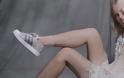 Mοντέλο δέχεται απειλές για βιασμό ύστερα από την εμφάνισή της με αξύριστα πόδια σε διαφήμιση - Φωτογραφία 1