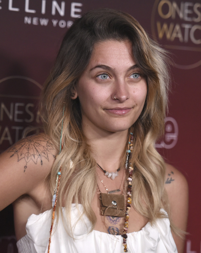 Paris Jackson: Εντελώς άβαφη και με αξύριστες μασχάλες πήγε σε πάρτι περιοδικού! - Φωτογραφία 7