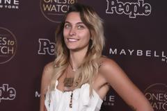 Paris Jackson: Εντελώς άβαφη και με αξύριστες μασχάλες πήγε σε πάρτι περιοδικού!