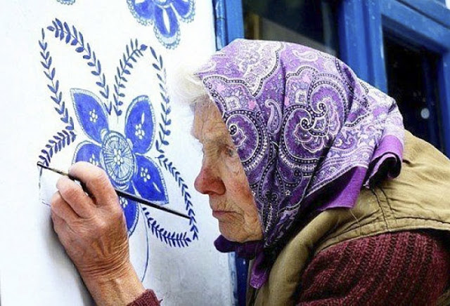 90χρονη Τσέχα γιαγιά μετατρέπει χωριό σε έργο τέχνης [photos] - Φωτογραφία 7