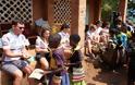 Τρεις Χανιώτες με ποδήλατα στην Αφρική: Μοίρασαν γραφική ύλη στα παιδιά και διηγούνται όσα είδαν και έζησαν - Φωτογραφία 7