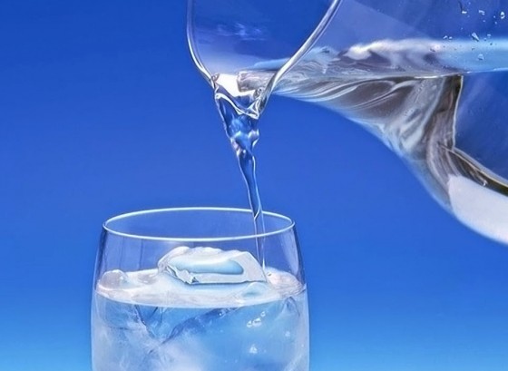 Πώς να υπολογίσετε πόσο νερό πρέπει να πίνετε την ημέρα - Φωτογραφία 1