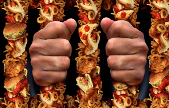 Εθισμός στο φαγητό: Ποιες τροφές είναι εθιστικές – Συμπτώματα και θεραπεία - Φωτογραφία 1