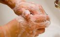 Το πλύσιμο των χεριών προλαμβάνει ασθένειες. Πώς πρέπει να γίνεται και τι κακό κάνει το υπερβολικό πλύσιμο;