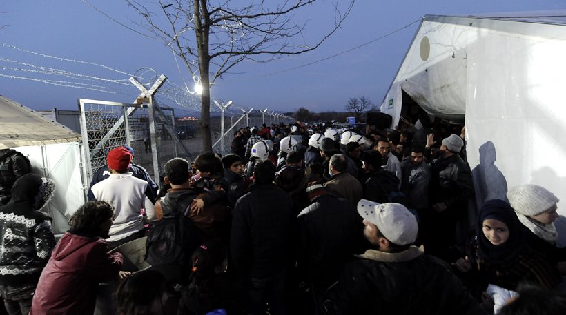 Welt: Η Ελλάδα δεν φυλάει τα σύνορά της και αφήνει μετανάστες να φεύγουν προς τη Γερμανία - Φωτογραφία 1