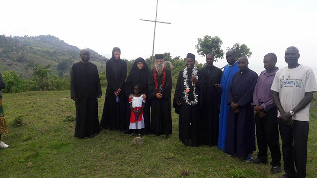 Νέες φωτογραφίες από την ζωή της αγνώριστης Ναταλίας Λιονάκη ως μοναχή Φεβρωνία στην Κένυα - Φωτογραφία 7