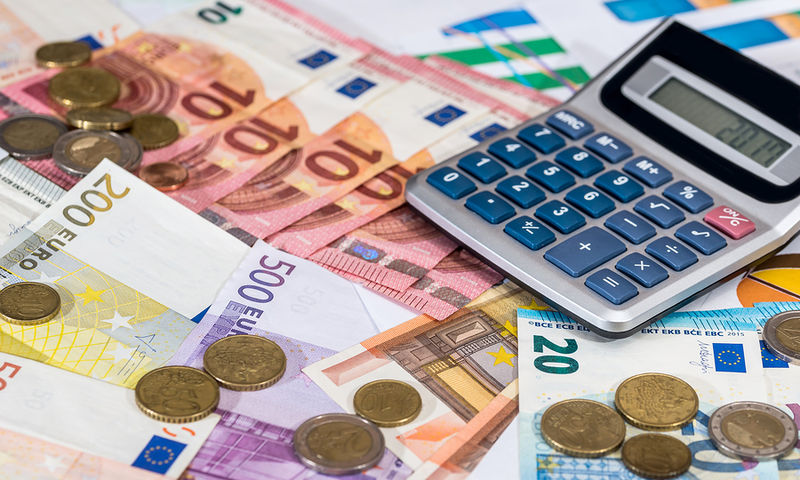 Clawback & rebate: Οι αριθμοί σοκάρουν: Ποσό 1,3 δισ ευρώ θα πληρώσει εφέτος η φαρμακοβιομηχανία - Φωτογραφία 1