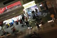 Βίντεο Ντοκουμέντο - Ο ληστής του Παλαιού Φαλήρου πεσμένος στο έδαφος – Το χρονικό της ληστείας με τους πυροβολισμούς