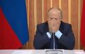 video: Η στιγμή που ο Πούτιν σκάει στα γέλια με την απίστευτη ατάκα υπουργού του