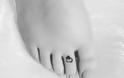 Μικροσκοπικά τατουάζ που μπορείς να κάνεις στα δάχτυλα των ποδιών σου - Φωτογραφία 2