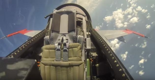 Δείτε το F-16 που... πετάει από μόνο του! [video] - Φωτογραφία 1