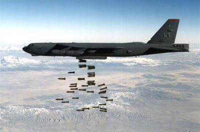 Παγκόσμιο ΣΟΚ: Πάνε για αιφνιδιαστικό πρώτο πλήγμα οι ΗΠΑ – Εκατοντάδες αμερικανικά βομβαρδιστικά Β-52 με δυνατότητα ρίψης πυρηνικών βομβών τέθηκαν σε 24ωρη ετοιμότητα για πρώτη φορά από τον Ψυχρό Πόλεμο! - Φωτογραφία 1